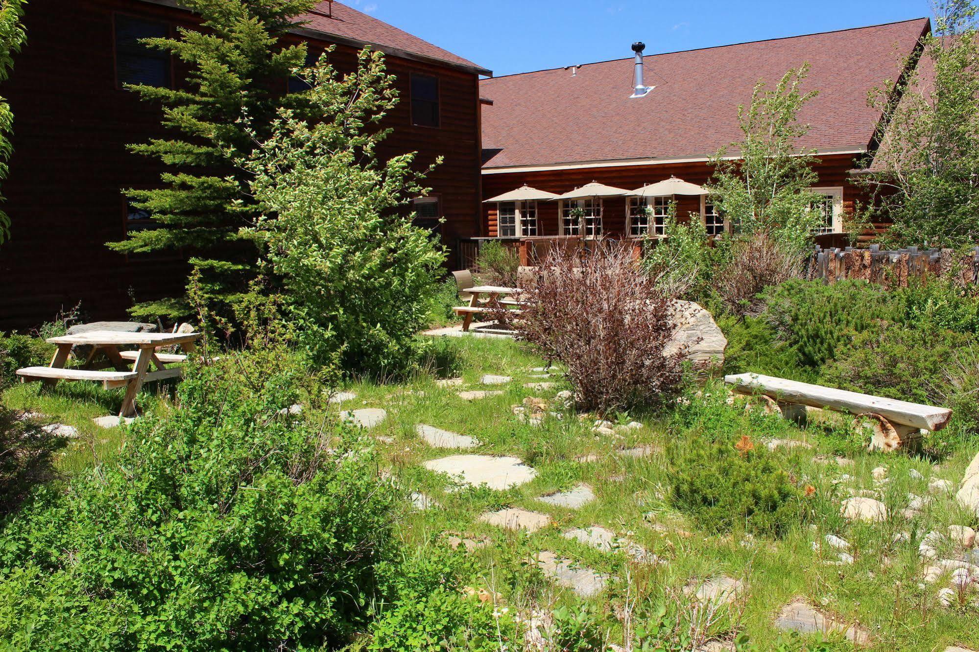 Old Corral Hotel Centennial Exteriör bild